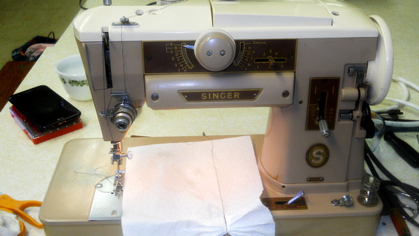 Singer 'Slant-O-Matic' sewing machine