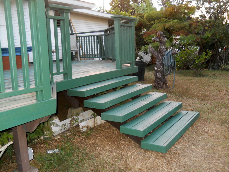 floating stairs at the back lanai