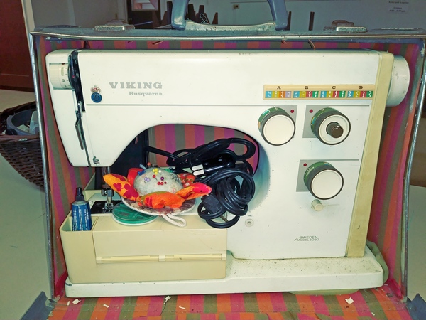 Viking 6030 sewing machine